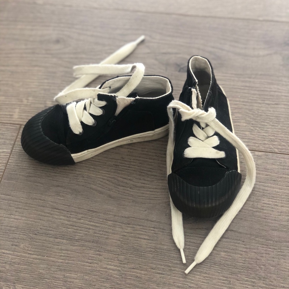Toddler Boy’s Zara Hightop Sneakers